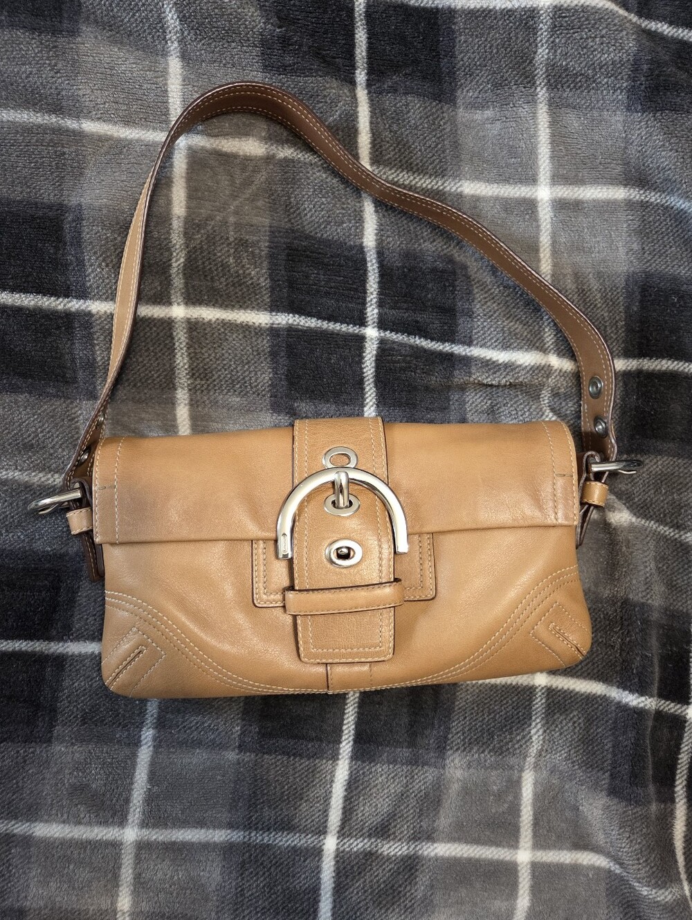 Coach Soho Baguette Tan/Camel 8A05